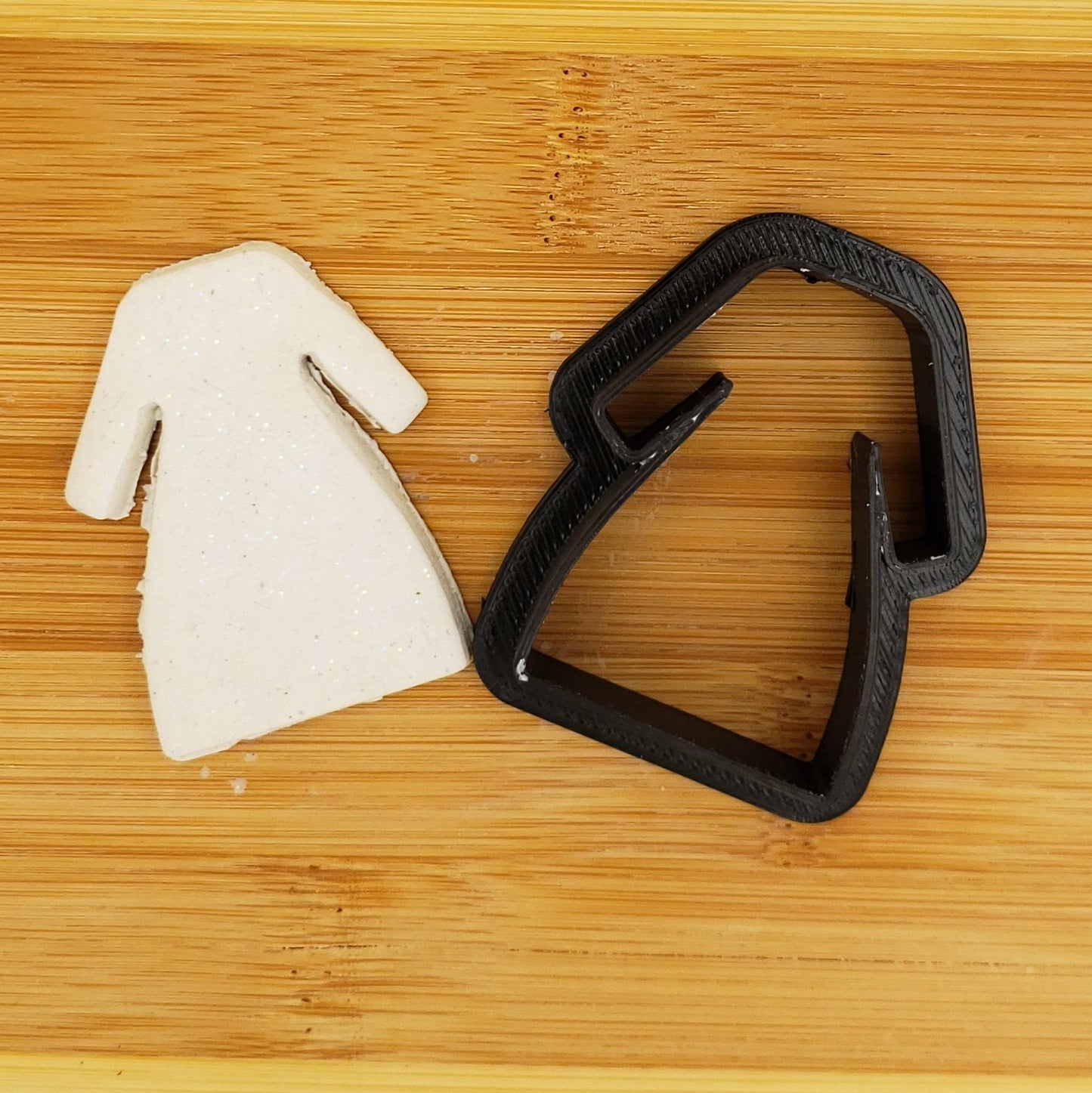 Hanbok Shaped Plastic Cookie Cutter - Girls Hanbok - Celebration Dress - Polymer Clay Cutter - Craft Cutters - 3d Printed Cookie Cutter