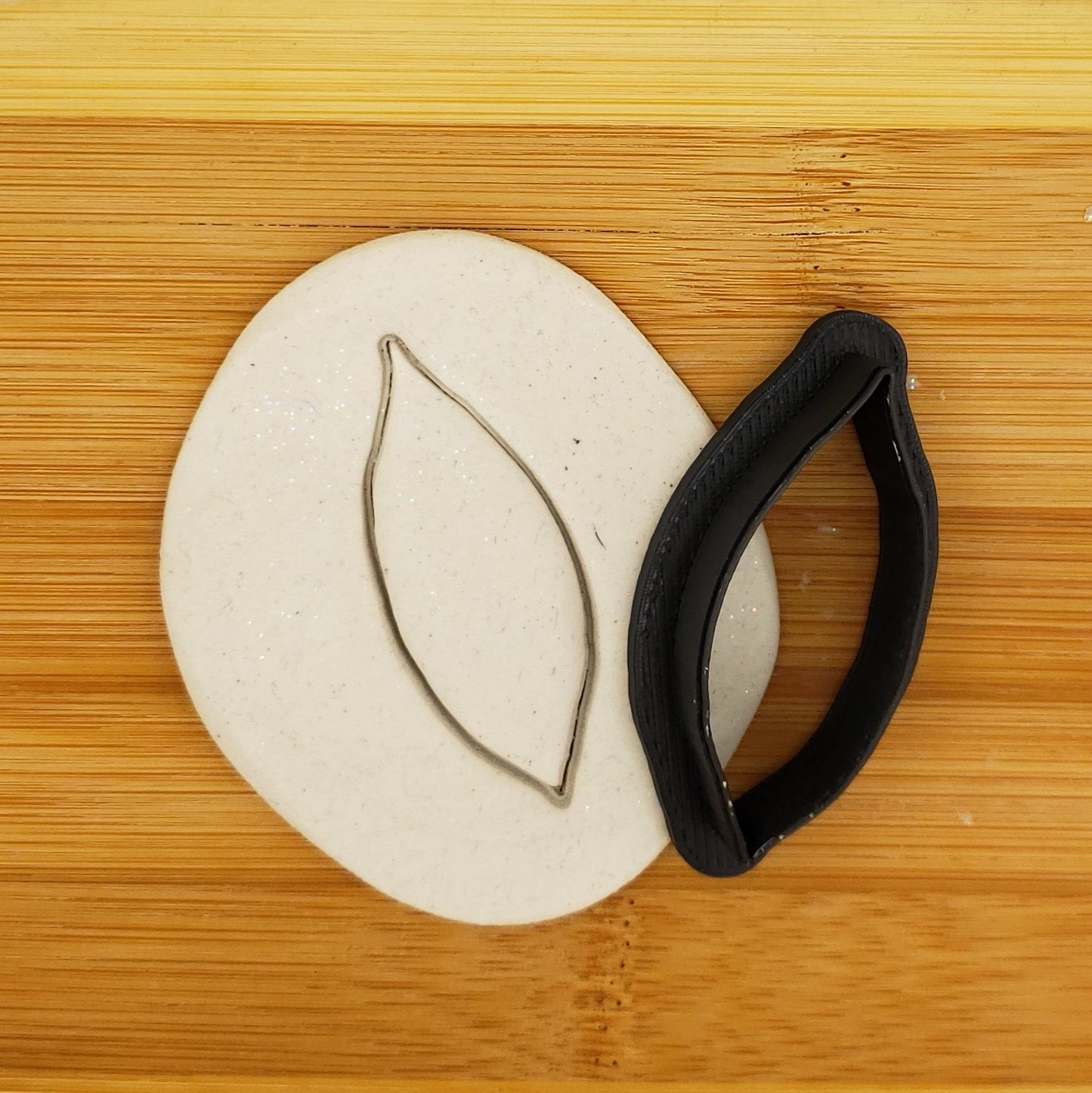 Simple Leaf Shaped Plastic Cookie Cutter - Polymer Clay Cutter - Fondant Cutter - Craft Cutters - 3d Printed Cookie Cutter