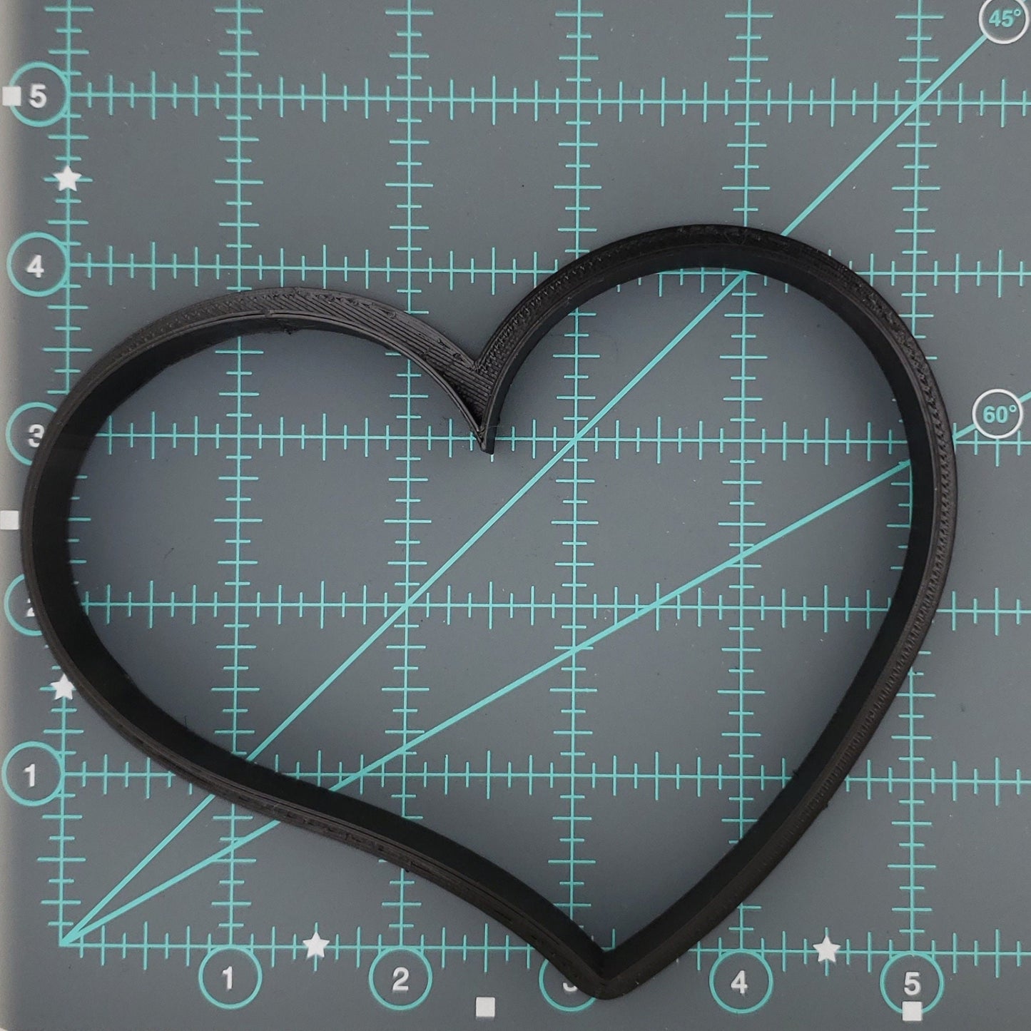 Valentine's Day Curved Heart Shaped Plastic Cookie Cutter - Polymer Clay Cutter - Fondant Cutter - Craft Cutters - 3d Printed Cookie Cutter