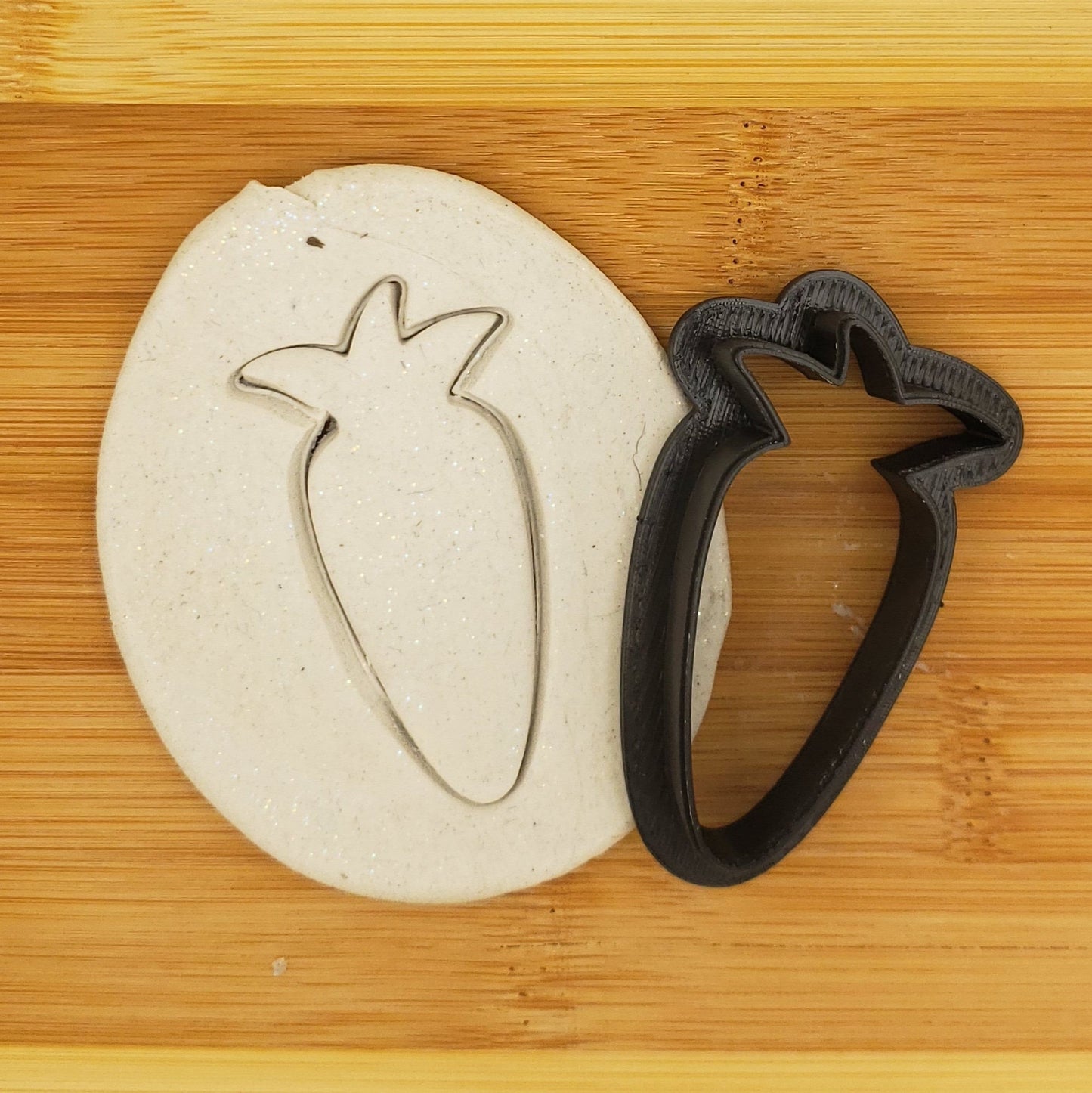 Carrot Shaped Plastic Cookie Cutter - Veggie cookie cutter - Polymer Clay Cutter - Fondant Cutter - Craft Cutters - 3d Printed Cookie Cutter