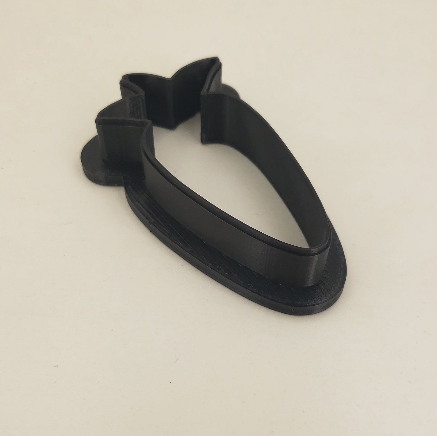Carrot Shaped Plastic Cookie Cutter - Veggie cookie cutter - Polymer Clay Cutter - Fondant Cutter - Craft Cutters - 3d Printed Cookie Cutter