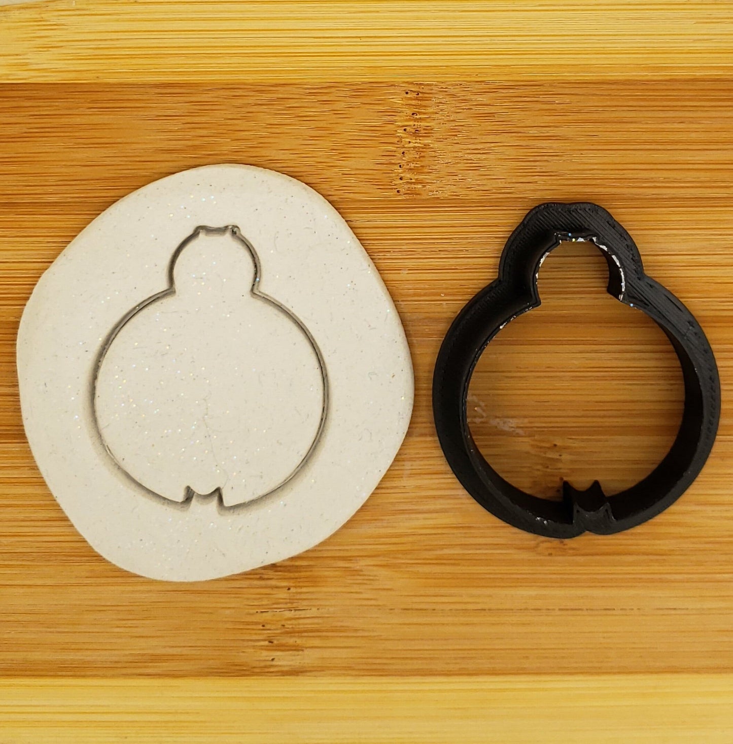 Ladybug Shaped Plastic Cookie Cutter - Polymer Clay Cutter - Fondant Cutter - Craft Cutters - 3d Printed Cookie Cutter
