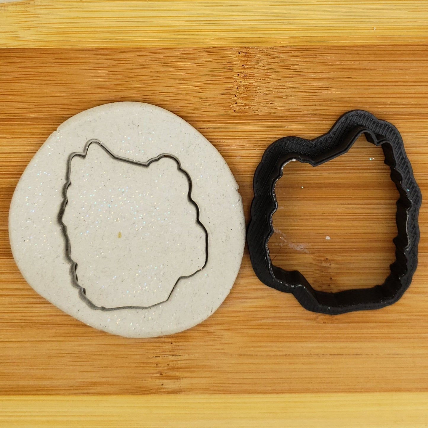Hula Skirt or Grass Skirt or Luau Skirt Cookie Cutter - Polymer Clay Cutter - Fondant Cutter - Craft Cutters - 3d Printed Cookie Cutter