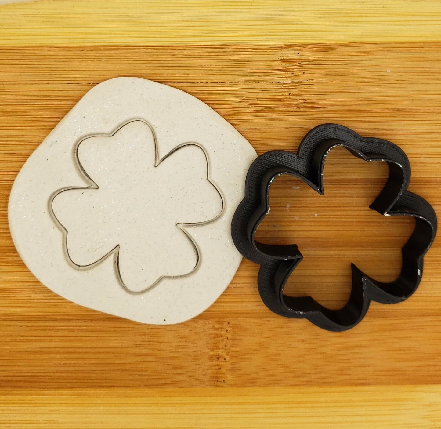 Four Leaf Clover Shaped Plastic Cookie Cutter - Shamrock Shape Cookie Cutter - Polymer Clay Cutter - Fondant Cutter - Craft Cutters