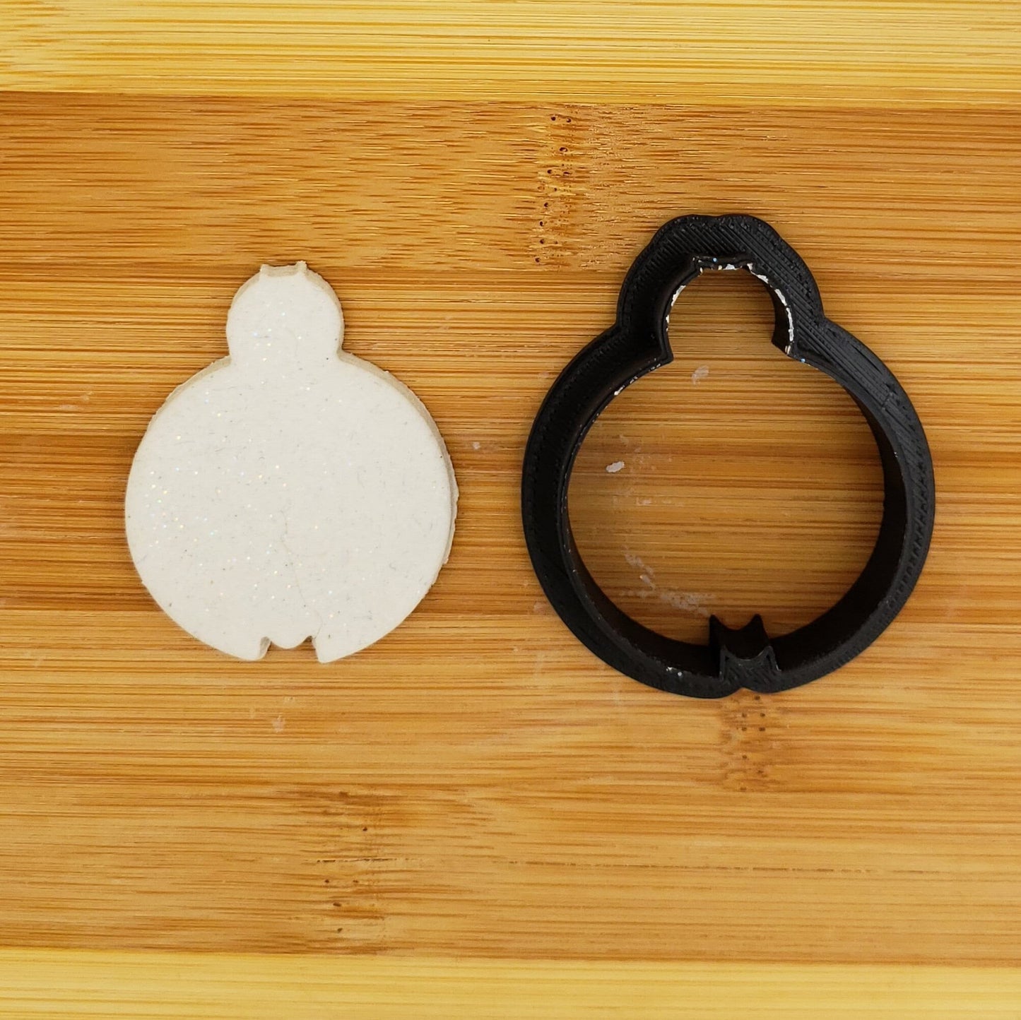 Ladybug Shaped Plastic Cookie Cutter - Polymer Clay Cutter - Fondant Cutter - Craft Cutters - 3d Printed Cookie Cutter