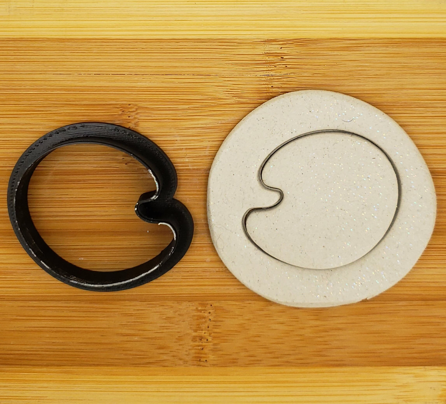 Paint Palette Shaped Plastic Cookie Cutter - Polymer Clay Cutter - Fondant Cutter - Craft Cutters - 3d Printed Cookie Cutter
