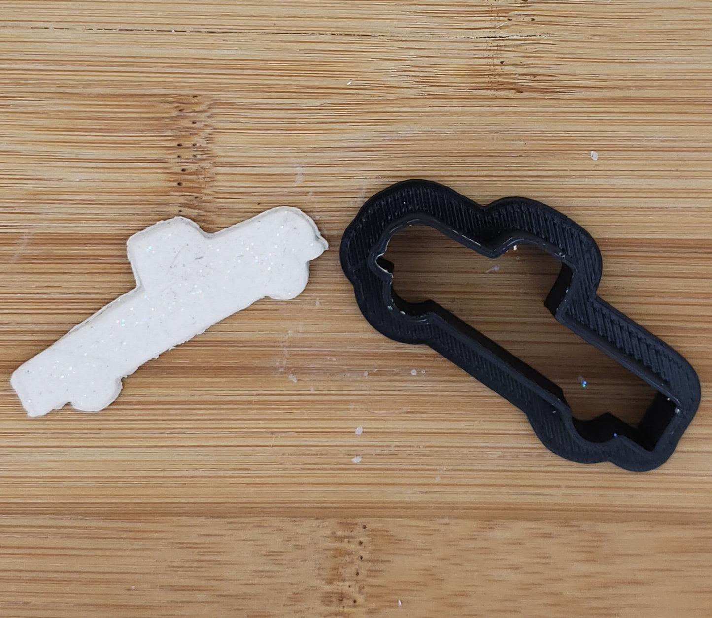 Vintage Pickup Truck Shaped Plastic Cookie Cutter - Polymer Clay Cutter - Fondant Cutters - Craft Cutter - 3d Printed Cookie Cutter