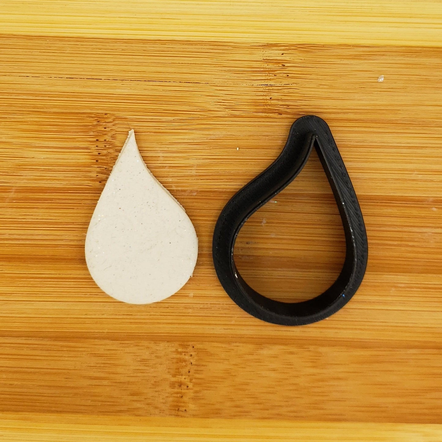 Raindrop Shaped Plastic Cookie Cutter - Polymer Clay Cutter - Fondant Cutter - Craft Cutters - Spring Cookies - 3d Printed - Rain Drop Shape