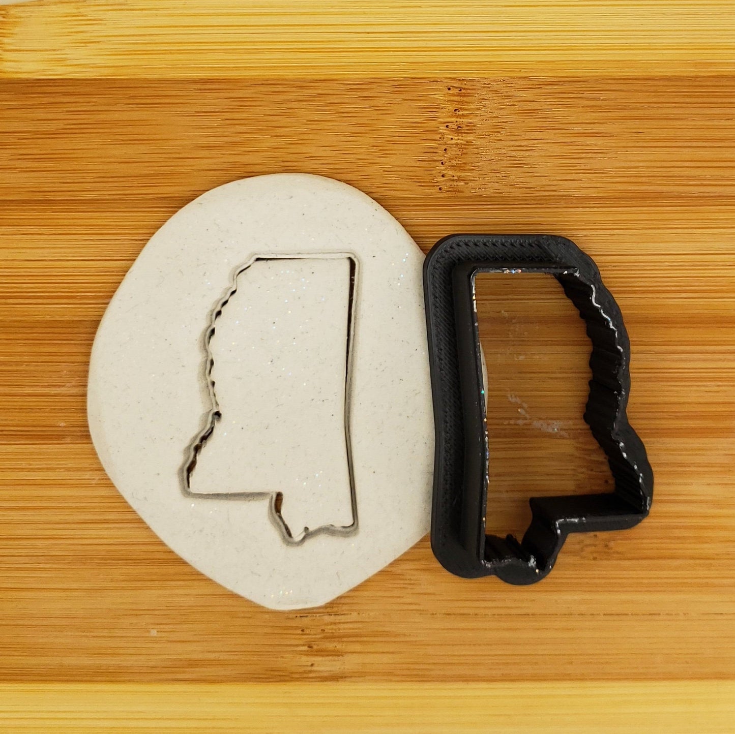 State of Mississippi Shaped Plastic Cookie Cutter - Polymer Clay Cutter - Fondant Cutter - Craft Cutters - 3d Printed Cookie Cutter