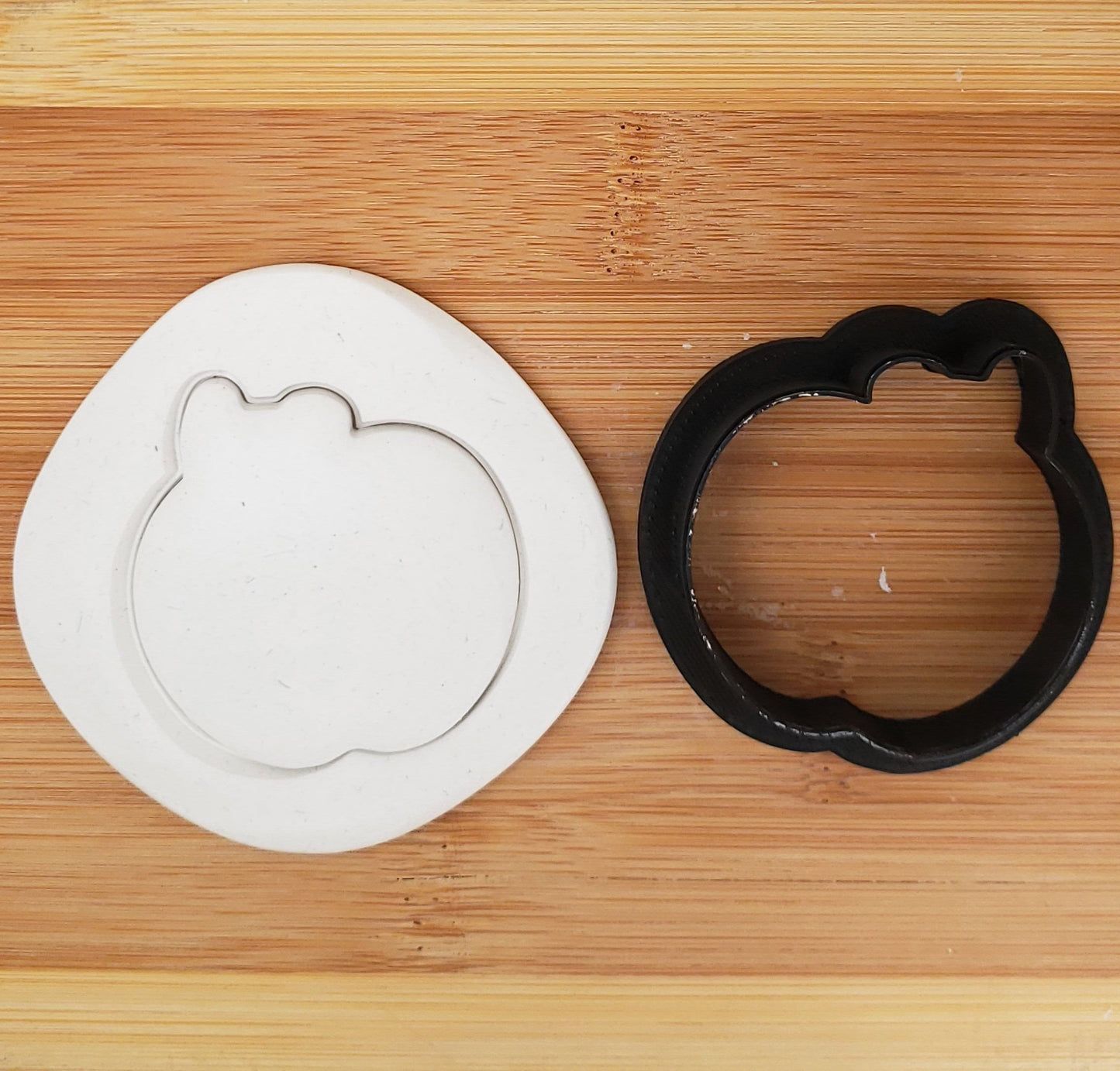 Apple Shaped Cookie Cutter #2