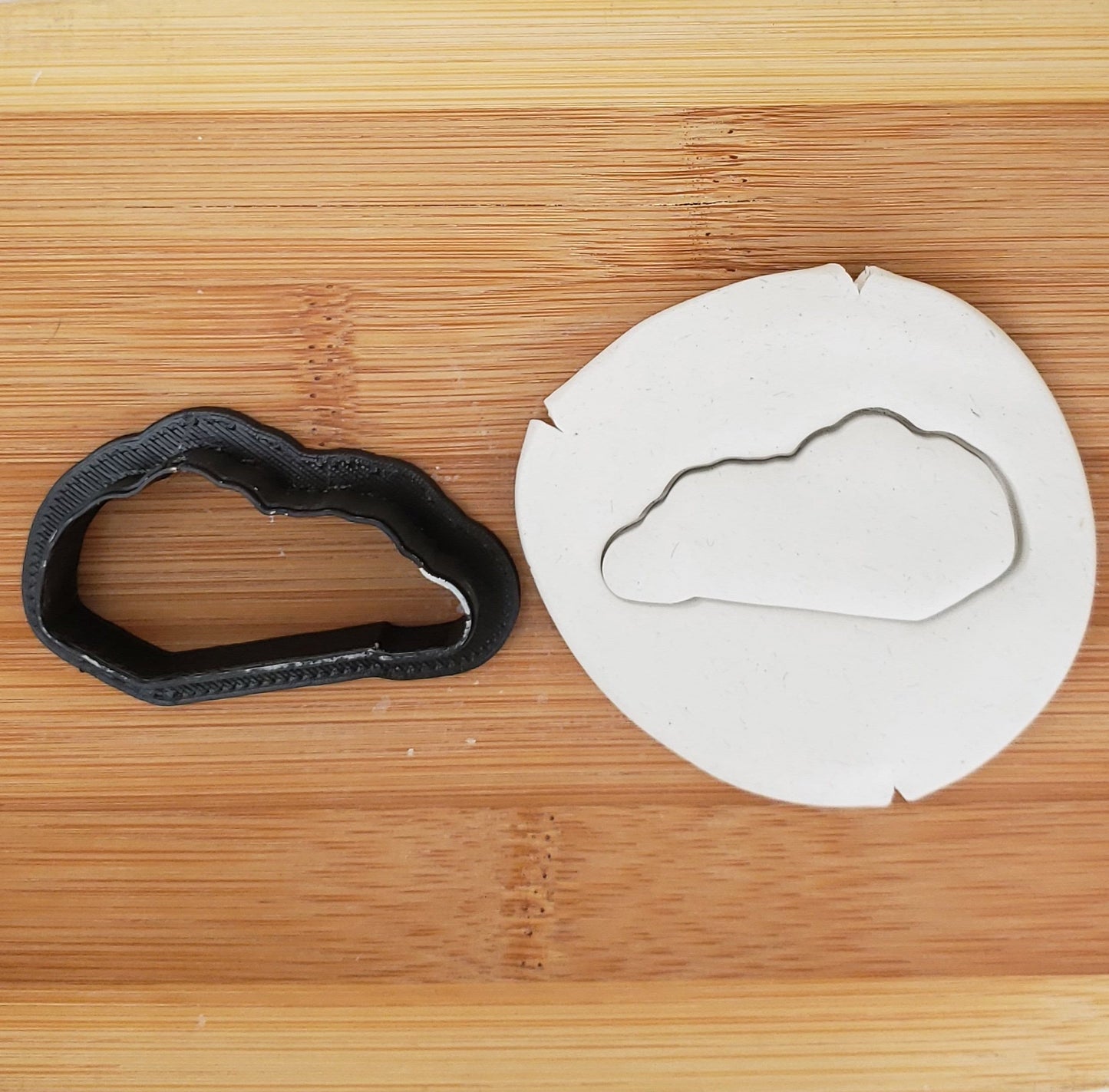 State of Kentucky Shaped Cookie Cutter