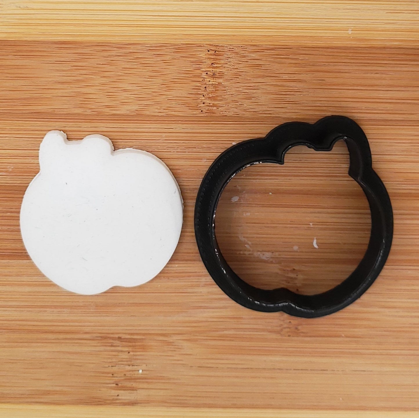 Apple Shaped Cookie Cutter #2