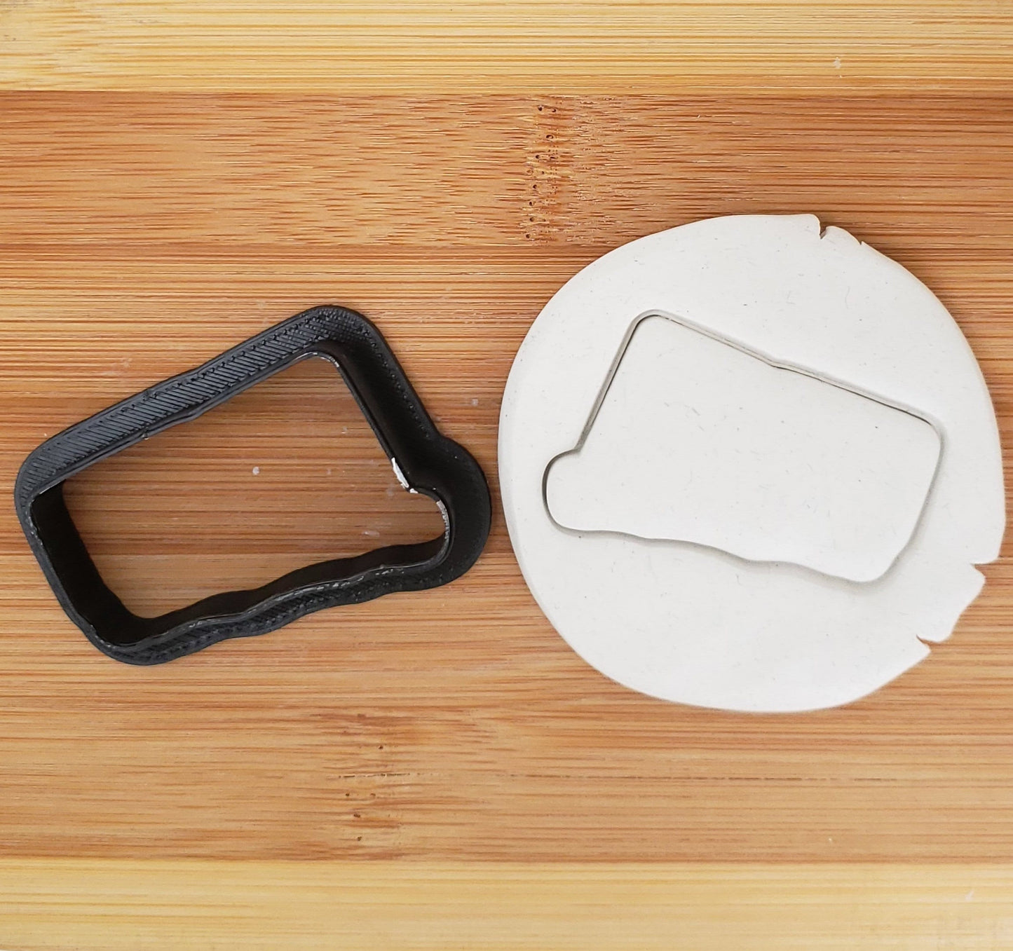 State of Connecticut Shaped Cookie Cutter